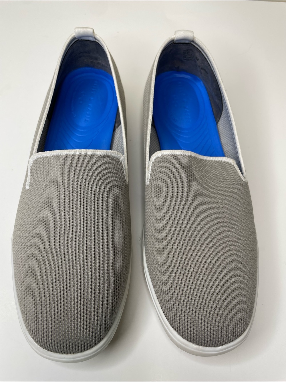 KELLY & KATIE Gray & White RILEY Woven Slip -On Loafer Casual Chic Sneaker 7.5M